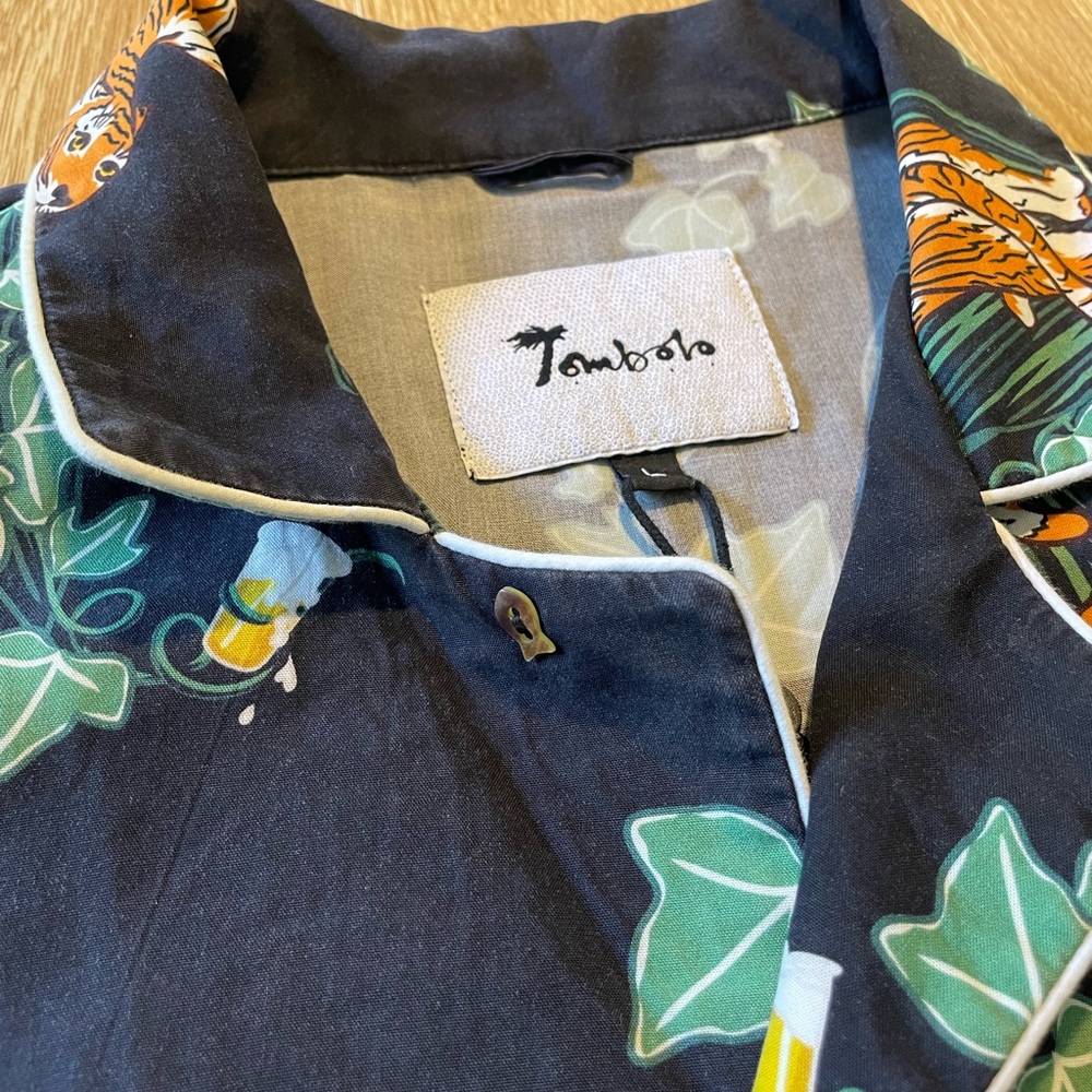 Tombolo Retired Crouching Tiger, Hidden Beverage Shirt (Black) Like New - Picture 3 of 4